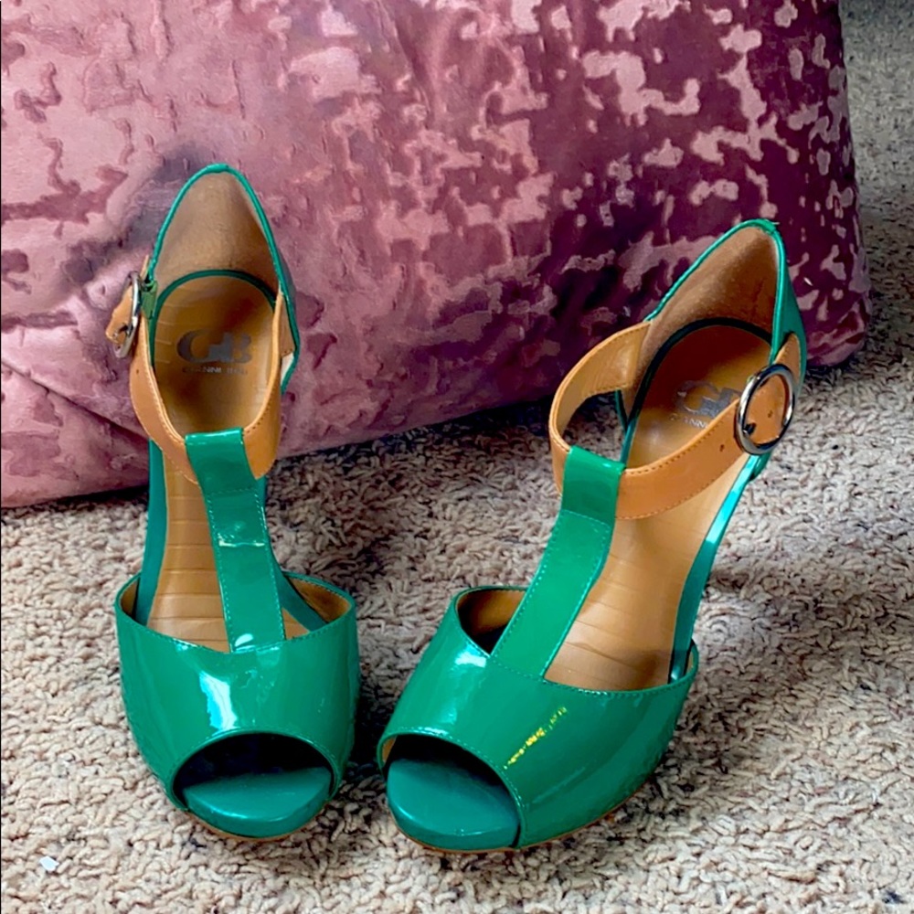 Teal heels